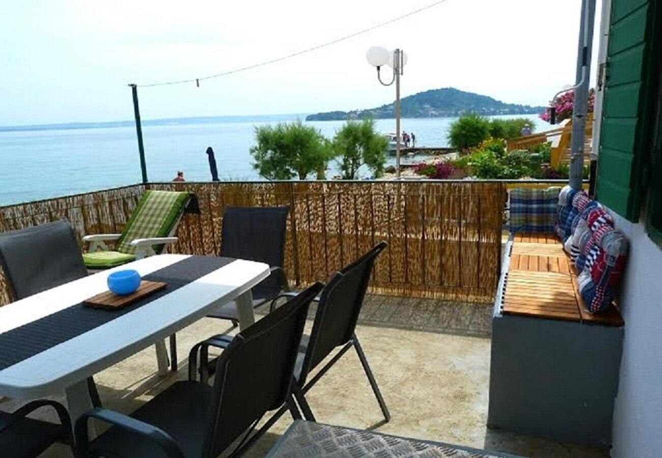 Holiday Home Villa Jadran - 10 M From Beach Preko Ngoại thất bức ảnh