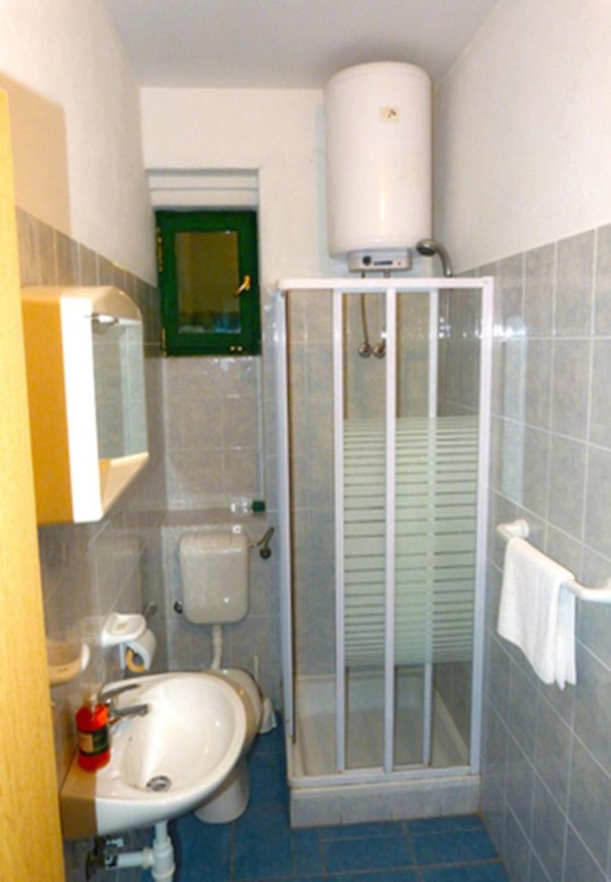 Holiday Home Villa Jadran - 10 M From Beach Preko Ngoại thất bức ảnh